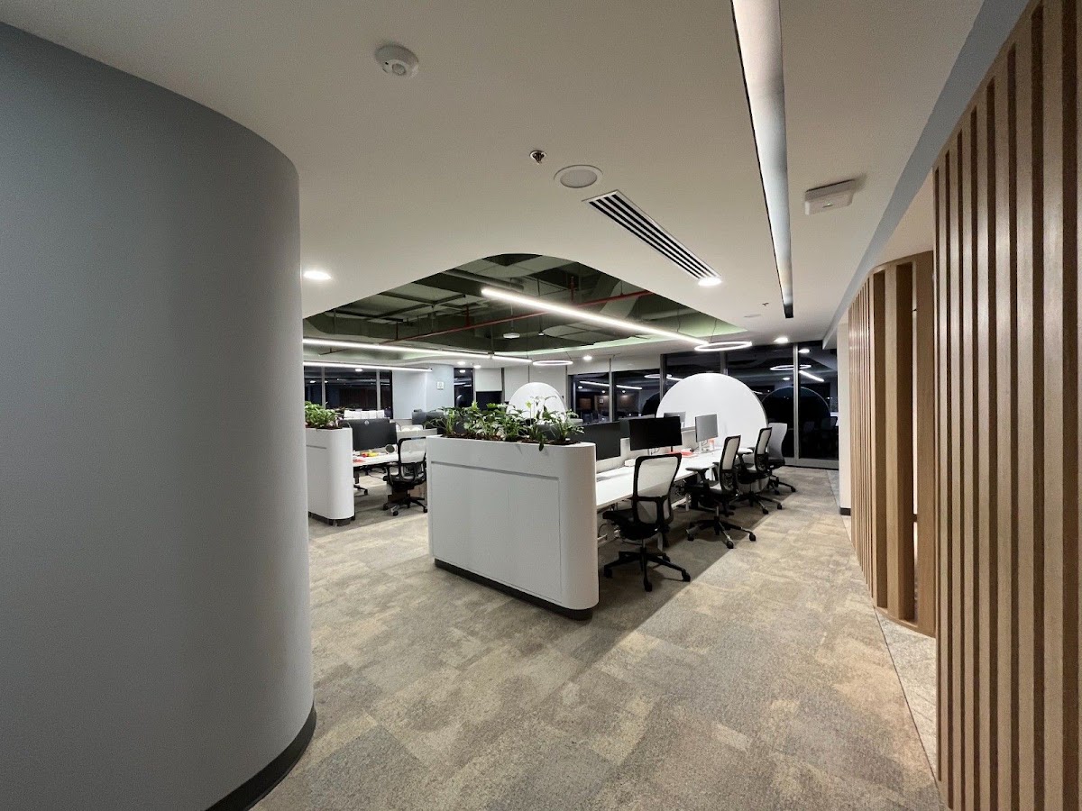 Automotriz 1450m2, Obispado, Monterrey: Integración de mobiliario